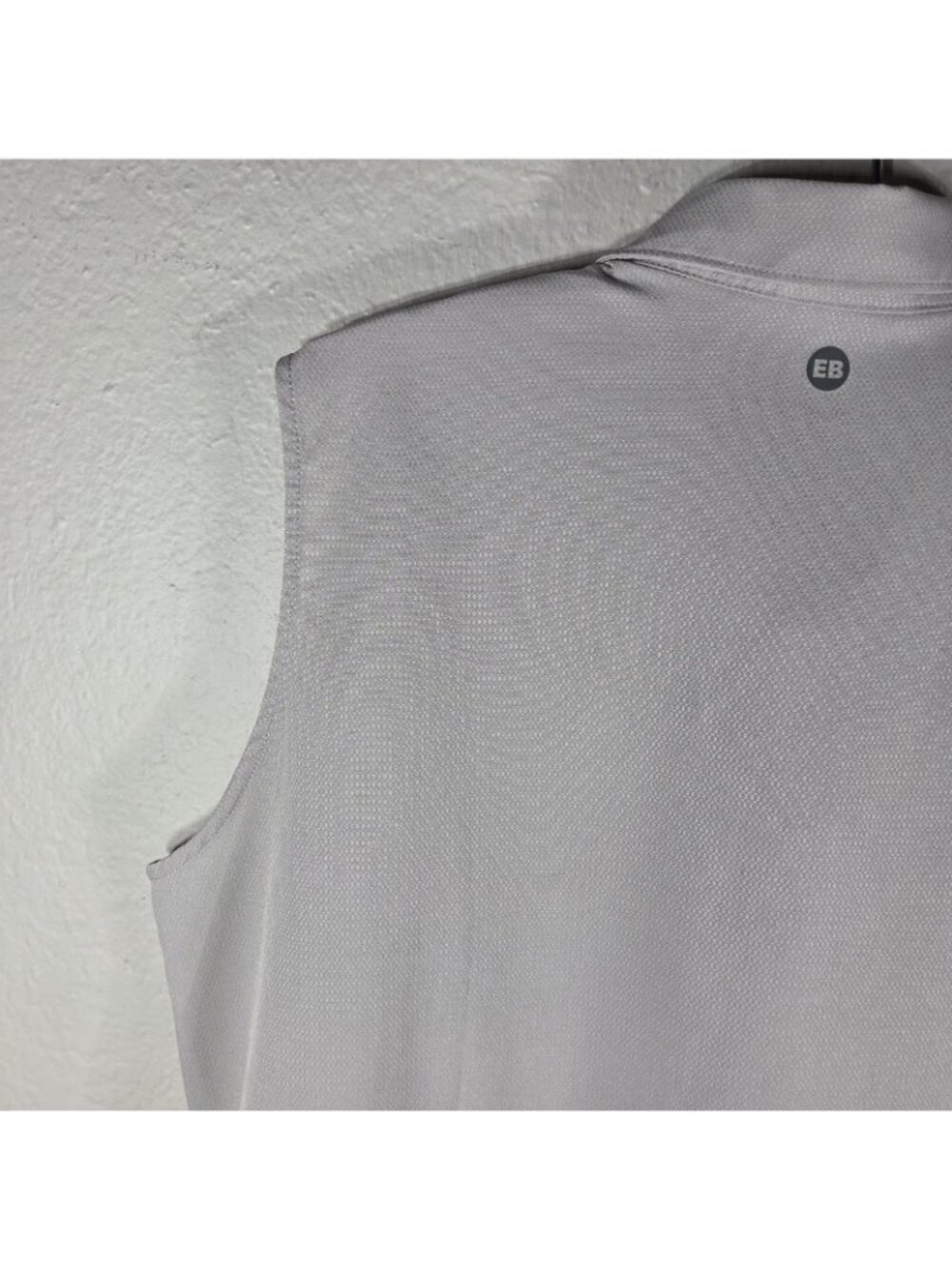 Eddie Bauer Womens Size XL Sleeveless Tech Shirt Beige Button Front Collared - Picture 10 of 15